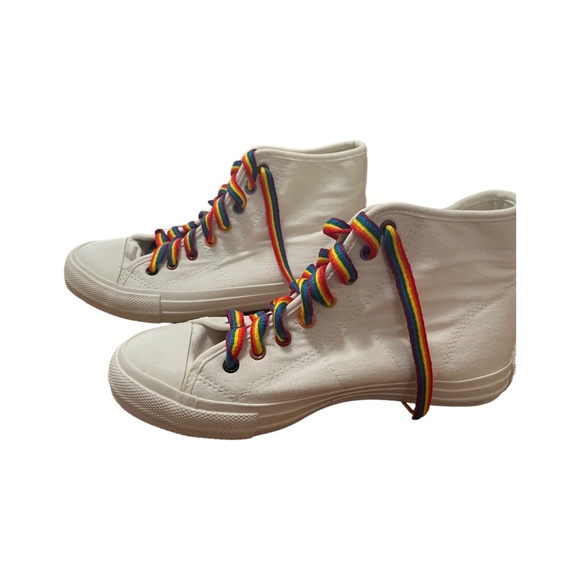 American Eagle Outfitters Canvas High Tops White with Rainbow Laces and Soles - Picture 3 of 9